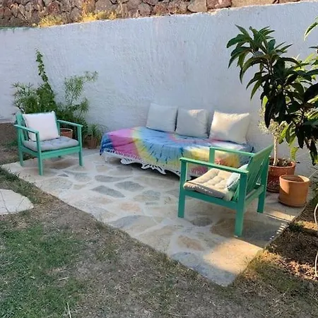 فيلة Sleeps 4, Spacious With A Large Garden - Awz 312 داتْشا